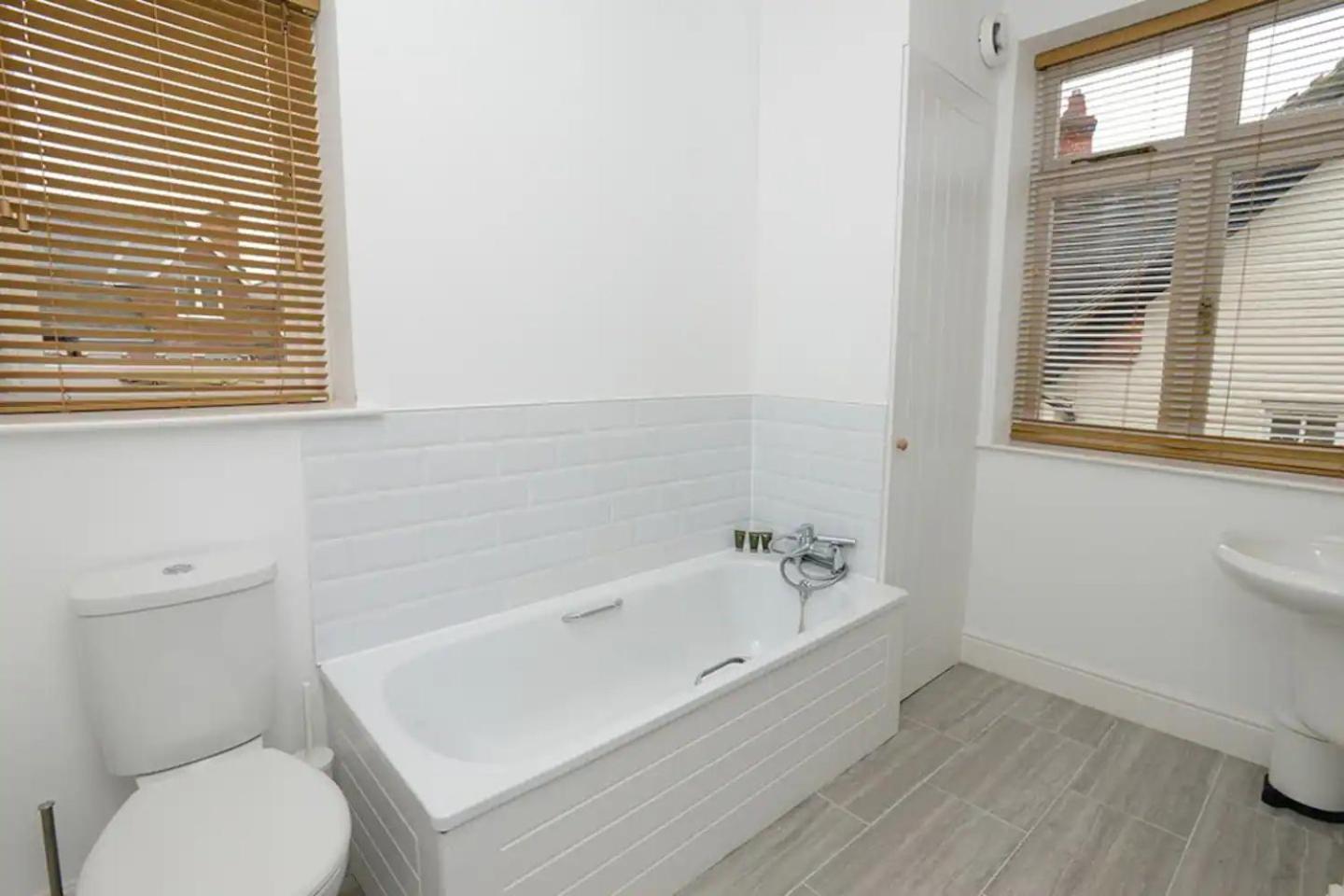 The Dagmar Grove Apartments Nottingham Dış mekan fotoğraf